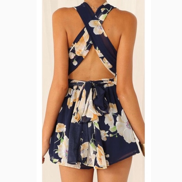 Floral Bandage Wrap Romper - Picture 2 of 9